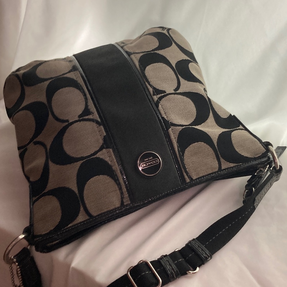 Coach F21905 Signature Stripe Swim Pack